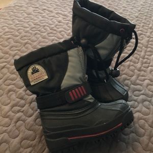 Buster Brown chill chaser toddler snow boots